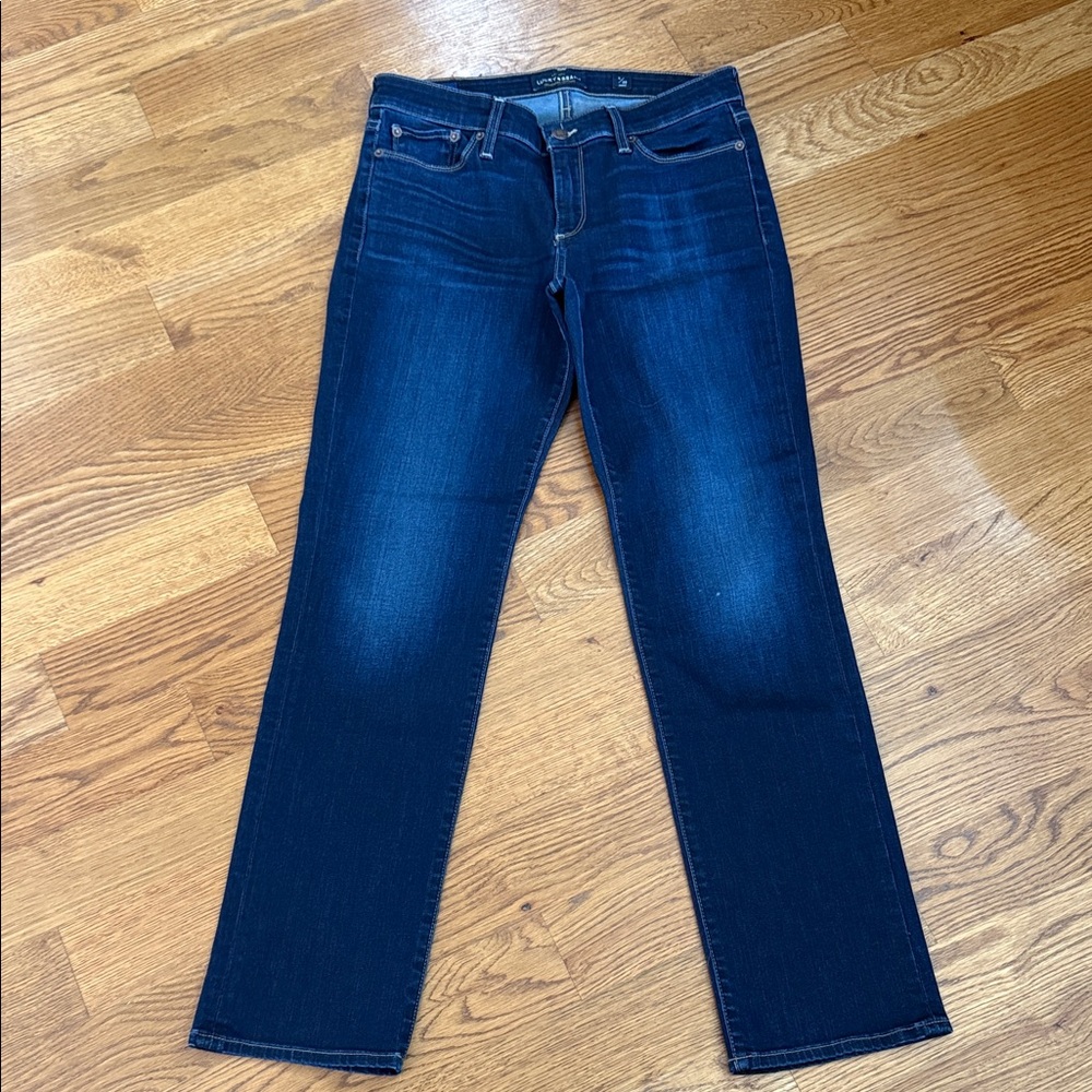 Lucky BRAND size 8/29 Dark Blue Women’s Straight Leg Jeans -